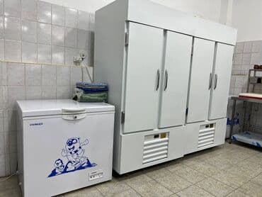 аренда помещений под кафе ресторан: Мантоварка, котёл для варки лапши и пельменей, стол холодильник, стол — 9