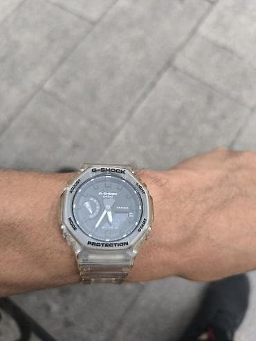 Casio G‑Shock GA‑2100 в прозрачном (транслюцентном) корпусе и ремешке