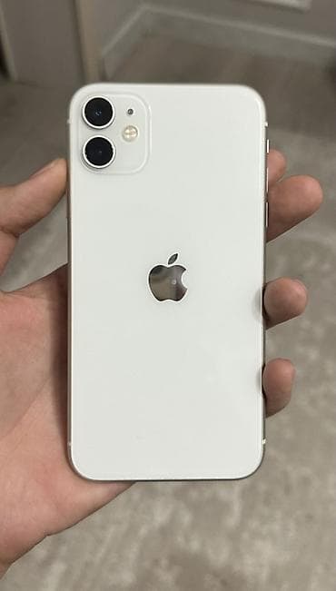 IPhone 11, Б/у, 128 ГБ, Белый, Чехол, 70 %