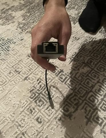 Стол компьютерлери жана комлектөөчүлөр: USB-C хаб 8-в-1 Type‑C to HDTV Функции и порты: - HDMI (HDTV) с — 1