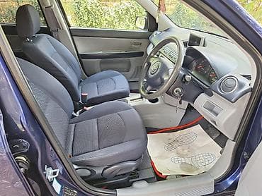 б в: Mazda Demio: 2004 г., 1.3 л, Автомат, Бензин, Хэтчбэк — 5