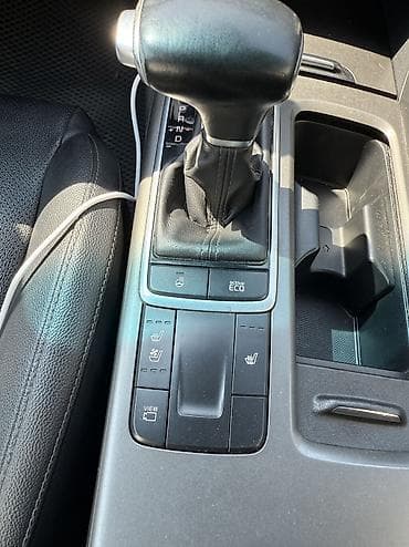 авто в такси: Kia K5: 2019 г., 2 л, Автомат, Газ, Седан — 8