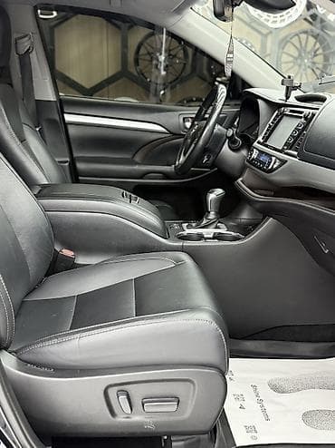 city: Toyota Highlander: 2019 г., 3.5 л, Автомат, Бензин, Кроссовер — 10