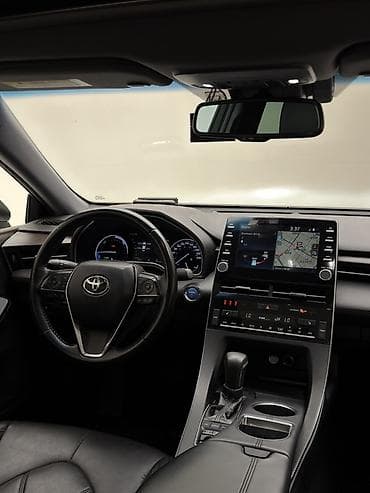 авалон: Toyota Avalon: 2018 г., Гибрид, Седан — 10