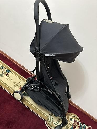 коляски с перекидной ручкой прогулочные: Коляска, Babyzen yoyo, цвет - Черный, Б/у — 1