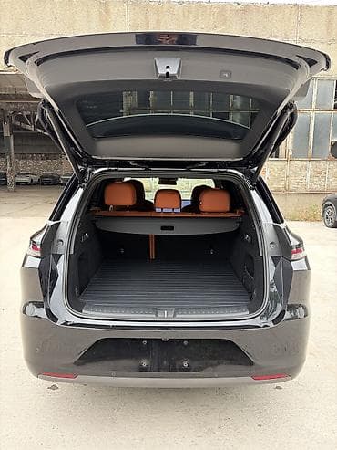 model y: Lixiang L6: 2025 г., Автомат, Гибрид, Кроссовер — 7