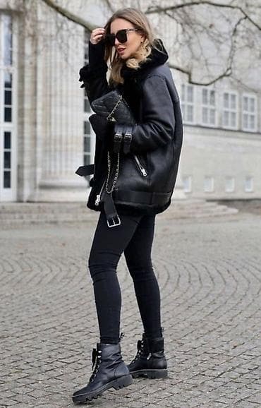 Дубленки: Срочно продаю утеплённую женскую дублёнку-авиатор, черного цвета — 2