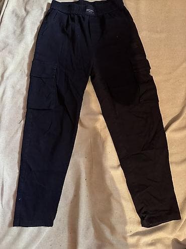 спорт шорты: Три пары женских брюк -100сом 1) Черные карго-брюки: - Прямой крой — 1