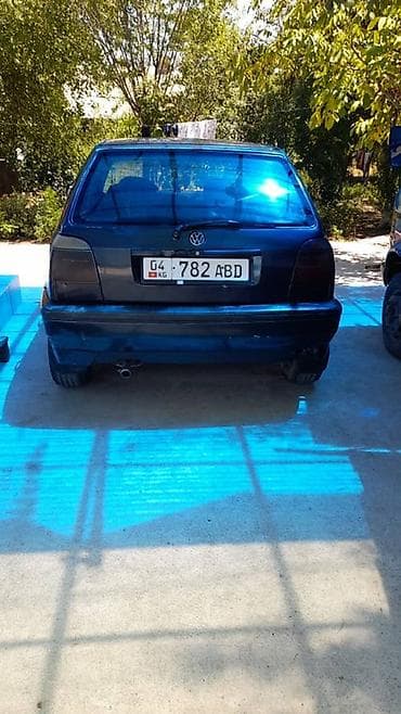 унаа бишкек авторынок: Volkswagen Golf: 1994 г., 1.6 л, Кол менен иштөөчү, Бензин, Хетчбек — 7