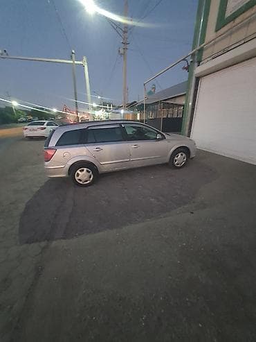 gac aion s 2021: Opel Astra: 2005 г., Механика, Универсал — 6