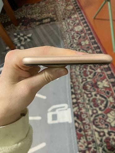 IPhone 8 Plus, Б/у, 64 ГБ, White Titanium, Защитное стекло, Чехол, 70 %