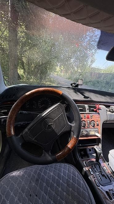 максус авто: Mercedes-Benz 220: 1999 г., 2.2 л, Автомат, Дизель, Седан — 5