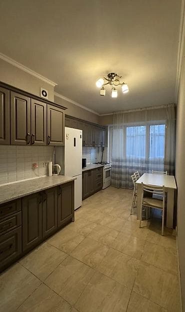 osh flat: Здаётся 2 комнатная квартира 65 м2. Льва Толстого/Тыныстанова. Рядом — 8