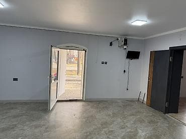 Сдается в аренду коммерческое помещение с отдельным входом с улицы в