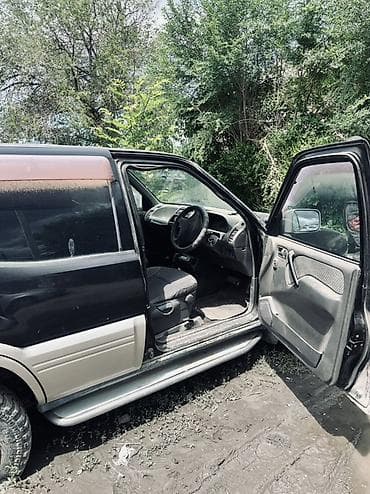 электро ли: Nissan Mistral: 1995 г., 2.7 л, Автомат, Дизель, Внедорожник — 2