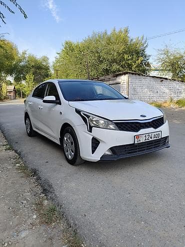 Kia Rio: 2021 г., 1.6 л, Автомат, Бензин, Седан