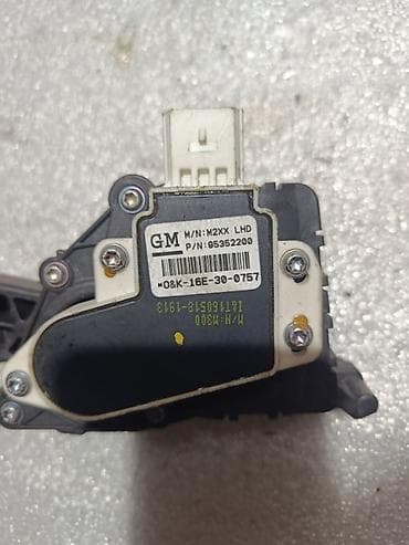 педаль газа: Педаль акселератора в сборе (электронная, «газ на проводе») для — 4