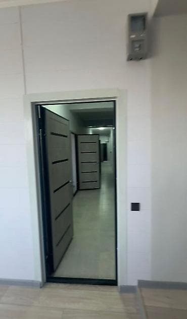 Площадь Ала-Тоо Сдается офисное помещение Площадь: 16м2 3-этаж Без