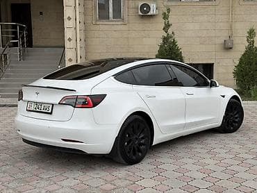 меняю на недвижимость: Tesla Model 3: 2021 г., Электромобиль, Седан — 4