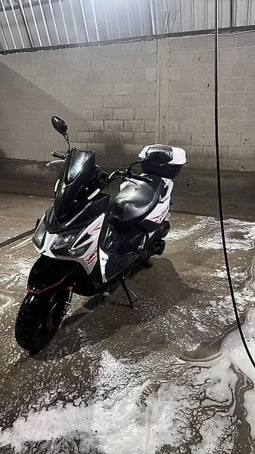 Транспорт: Макси-скутер Yamaha, 160 куб. см, Бензин, Колдонулган — 1