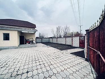 вагон с колесами: Дом с участком и двор-террасой - Просторный ограждённый двор: широкие — 1