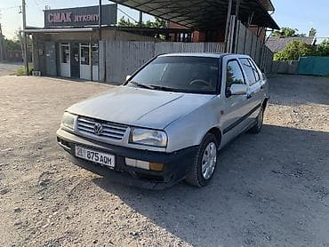 2 9 тди: Volkswagen Vento: 1993 г., 1.8 л — 4