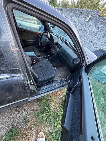 дтп мерс: Mercedes-Benz C-Class: 1995 г., 2 л, Автомат, Бензин, Седан — 8