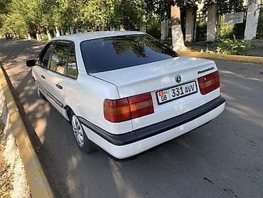 Продажа авто: Volkswagen Passat: 1993 г., 1.8 л, Механика, Бензин, Седан — 3