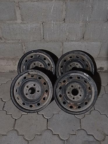 е 55: Железные Диски R 14 Honda, Комплект, отверстий - 5, Б/у — 2