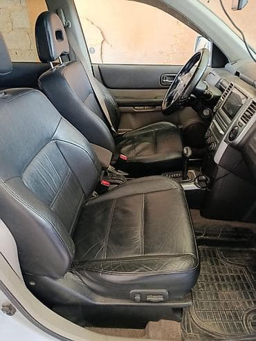 id 4: Nissan X-Trail: 2003 г., 2.5 л, Автомат, Бензин, Кроссовер — 3