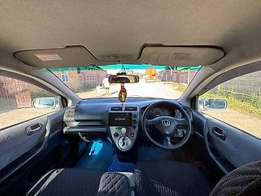 Транспорт: Honda Civic: 2003 г., 1.7 л, Автомат, Бензин, Хэтчбэк — 2