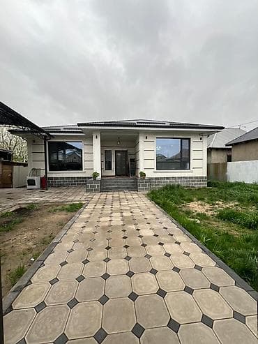 продаю дом комсомольская: Продаётся дом Участок. 5 сотых Площадь 143 м2. Кирпичный стены — 7