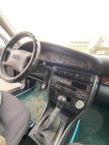 т40 кун: Audi A6: 1994 г., 2.6 л, Механика, Бензин, Седан — 7