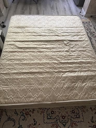 бир кишилик матрас: Уктоого арналган матрас, Эки кишилик, Пружиналуу, Жаккард, Орточо катуу матрастар — 1