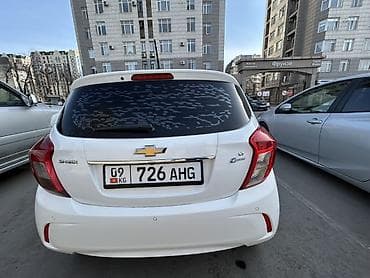shevralet spark: Chevrolet Spark: 2016 г., 1 л, Вариатор, Бензин, Хэтчбэк — 4