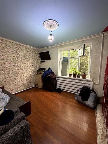 кызыл ата: 🏡 Продается просторный мансардный дом в Сокулуке! 📍 Участок — 11 — 4