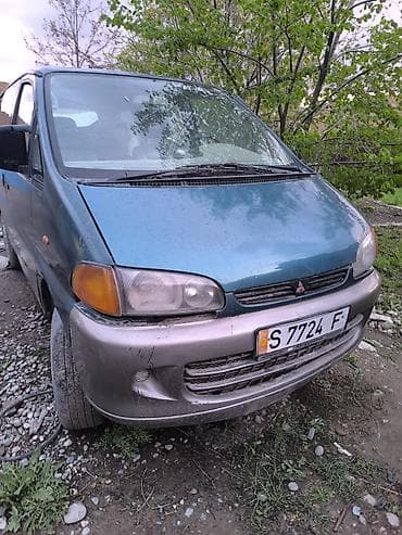 Mitsubishi Space Gear: 1995 г., Дизель, Минивэн