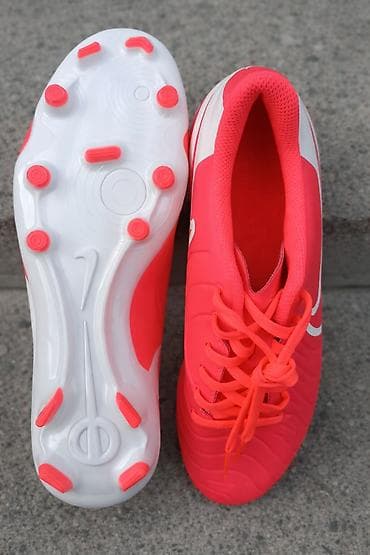 боты: Футбольные бутсы оригинал Nike Tiempo Legend 10 Club - Размер: US 7 / — 2