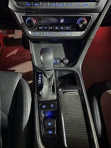 Hyundai Sonata: 2022 г., 2 л, Автомат, Бензин, Седан — 10
