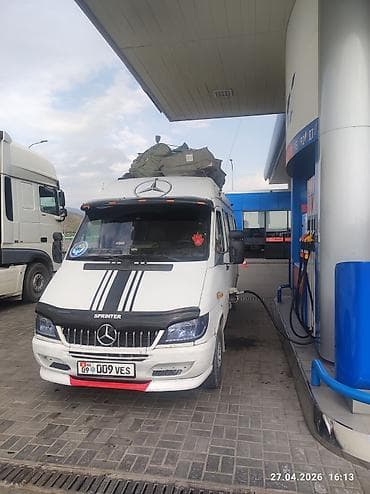 Заказать Мерседес грузовой спринтер, Перевозка мебели, C грузчиком