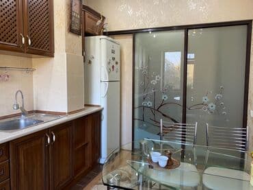 дом асанбай: 4 бөлмө, 85 кв. м, 105-серия, 4 кабат, Евроремонт — 10