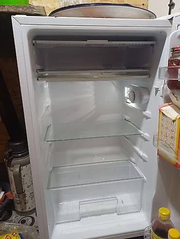 Техника и электроника: Компактный однокамерный холодильник TOBAR TOR-100 - Полезный объем — 2