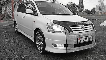 mt 09: Toyota Ipsum: 2003 г., 2.4 л, Автомат, Бензин, Минивэн — 5