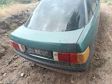 Audi 80 B3, 1990 г.в., на разбор. - Двигатель 1.8, карбюратор - — 2