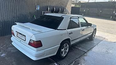 e 55 amg: Mercedes-Benz E-Class: 1987 г., 2.3 л, Механика, Бензин, Седан — 6