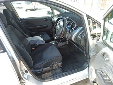 бензиновый скутер м8: Honda Fit: 2003 г., 1.5 л, Автомат, Бензин, Хэтчбэк — 4