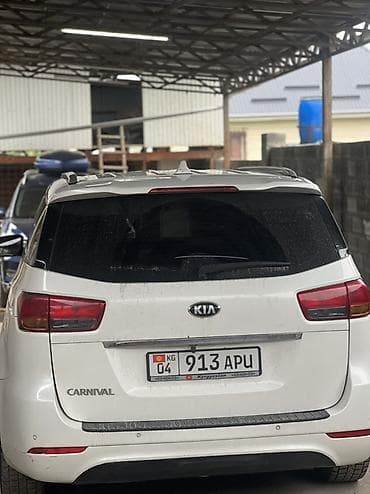 авто рага: Kia Carnival: 2017 г., 2.2 л, Автомат, Дизель, Вэн/Минивэн — 4