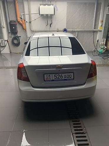 Унаа: Chevrolet Lacetti: 2008 г., 1.6 л, Кол менен иштөөчү, Газ, Седан — 3