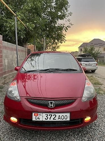 Honda Fit: 2002 г., 1.3 л, Вариатор, Бензин, Хэтчбэк