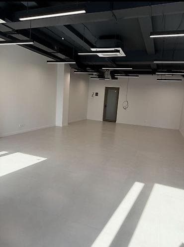 boston tower: Аренда офисов, 54 м², В бизнес центре, 1 линия, С отдельным сан узлом — 2